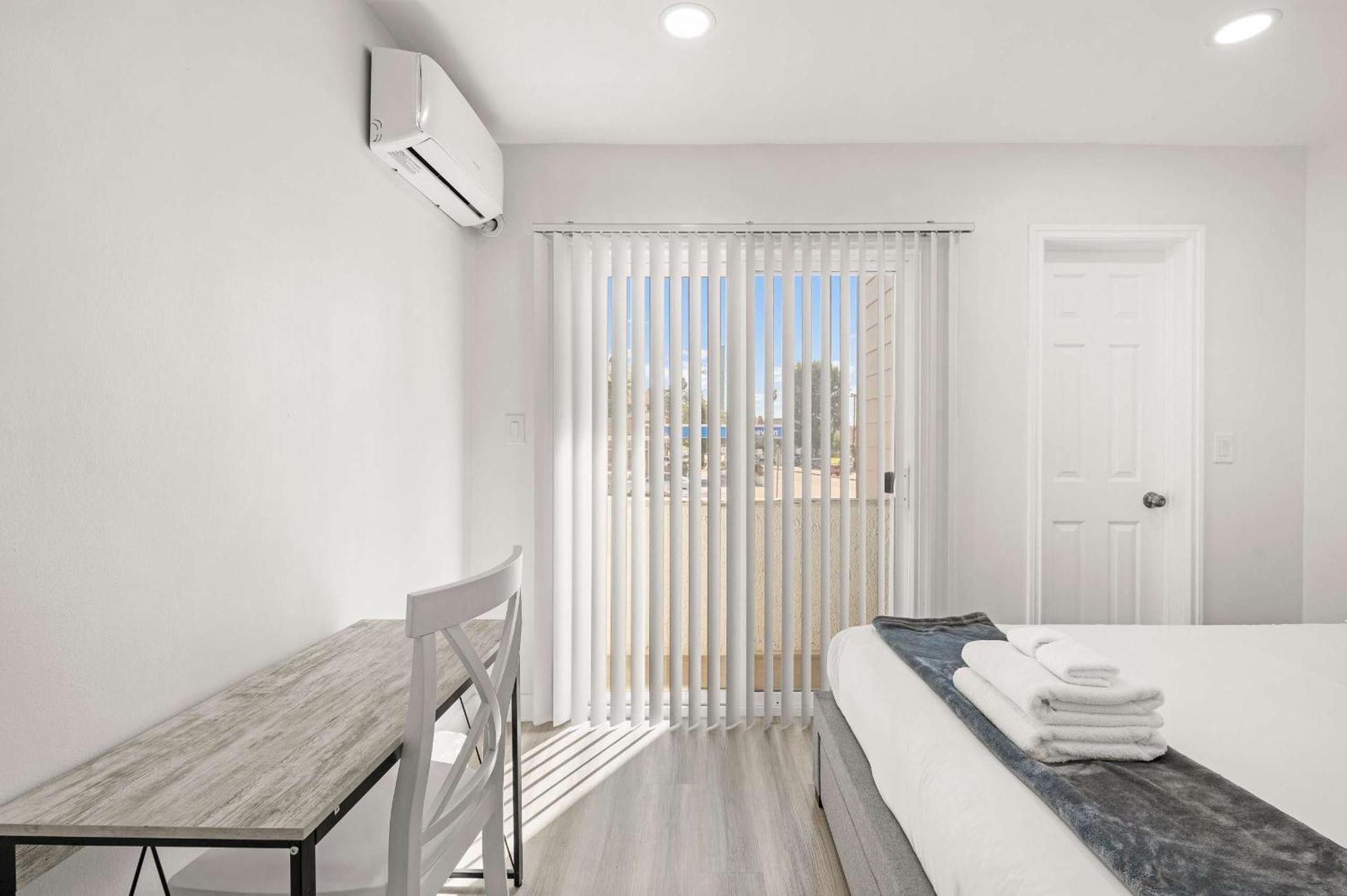New Renovated 2B2B Apt Self Checkin Free Parking 1 Pasadena Eksteriør billede