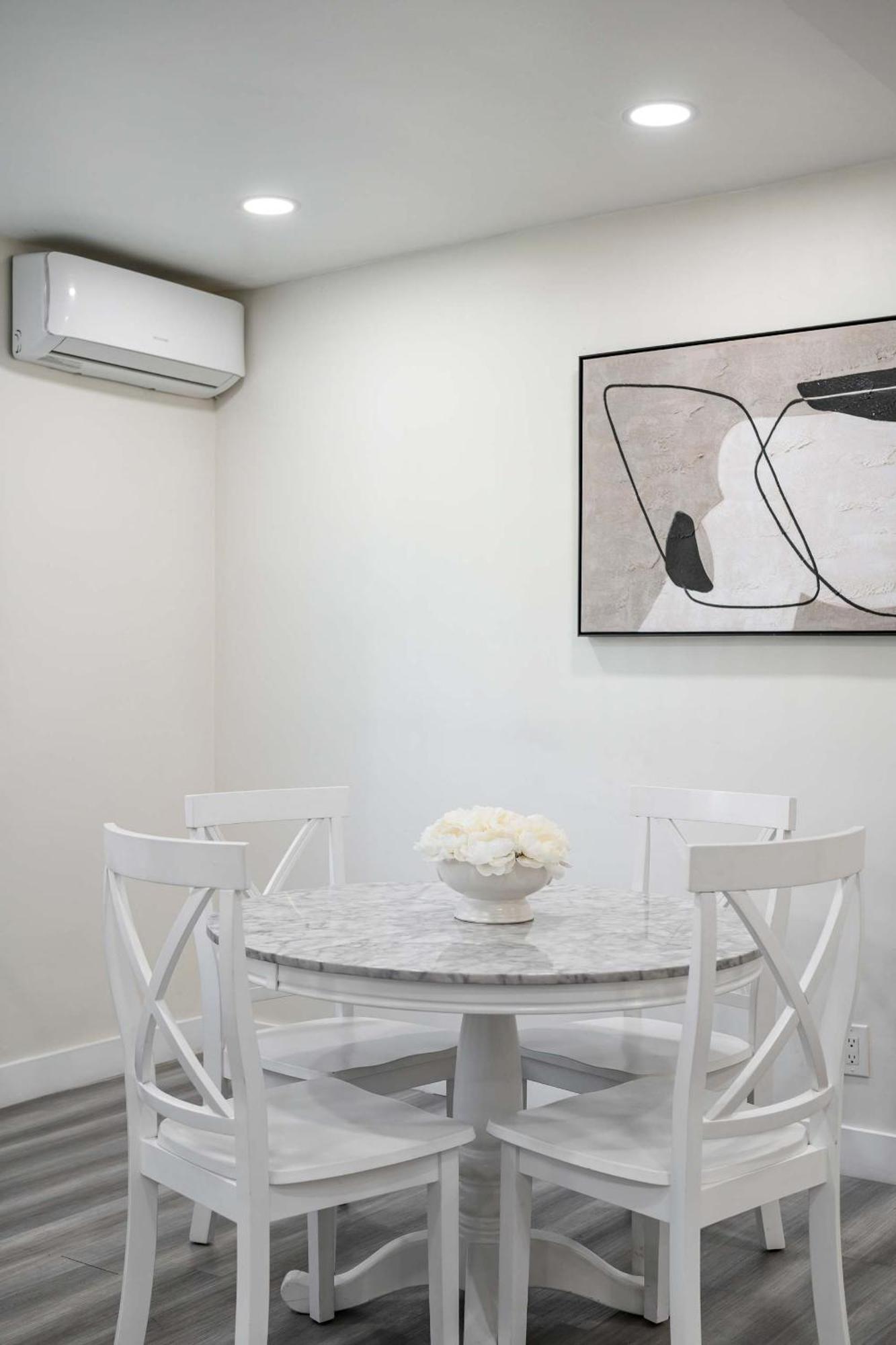 New Renovated 2B2B Apt Self Checkin Free Parking 1 Pasadena Eksteriør billede